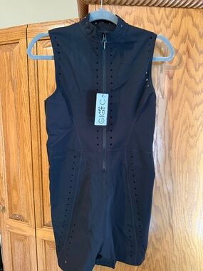 GIGI C Black Sleeveless Zip-Up Cutout Romper